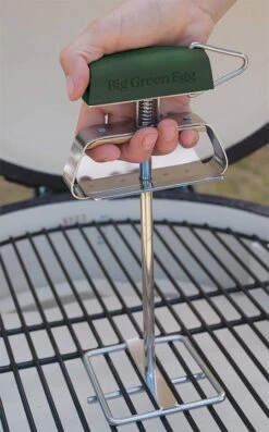 Big Green Egg Grid Lifter -Optimaal Barbecuegrill Winkel big green egg grid lifter 2