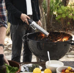 Looftlighter Looft Lighter One Minute Lighter -Optimaal Barbecuegrill Winkel looftlighter looft lighter one minute lighter 3